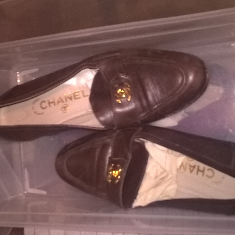 gorgeous chanel flats